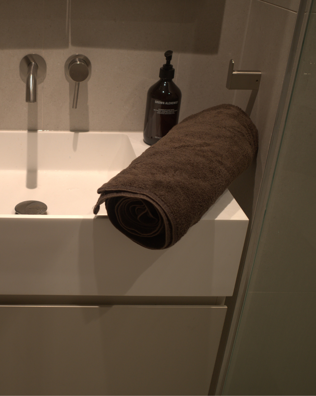 SŚAINT CHOCOLATE TERRY TOWEL