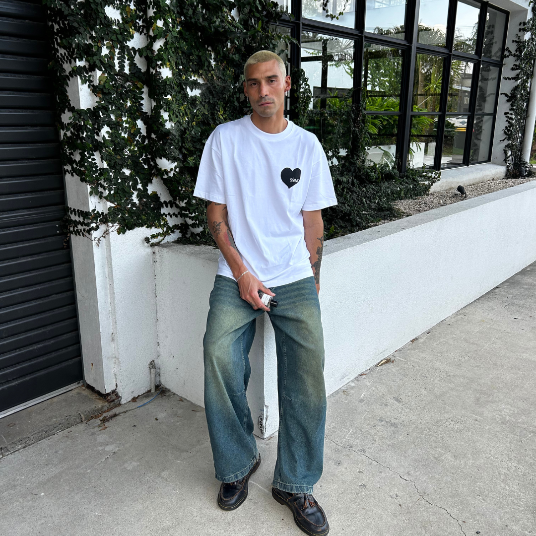 SŚAINT HEART TEE - BLACK