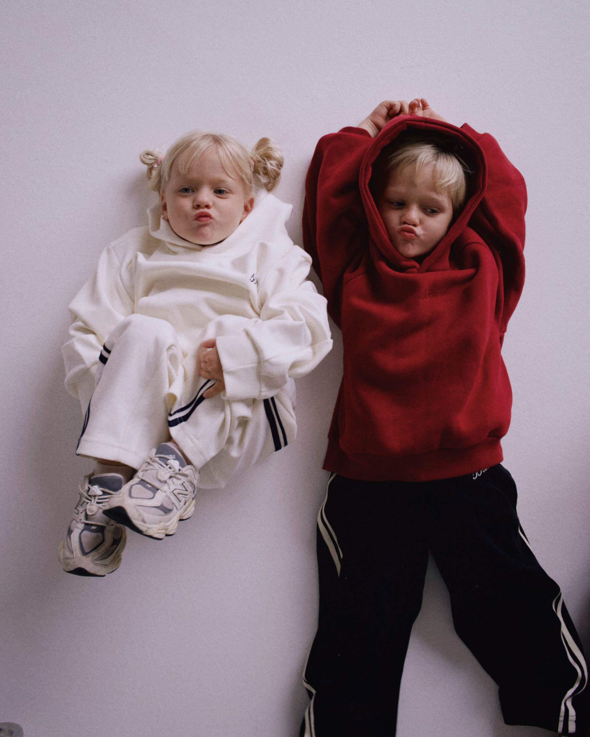 KIDS BARREL PANTS - BUTTER & NAVY