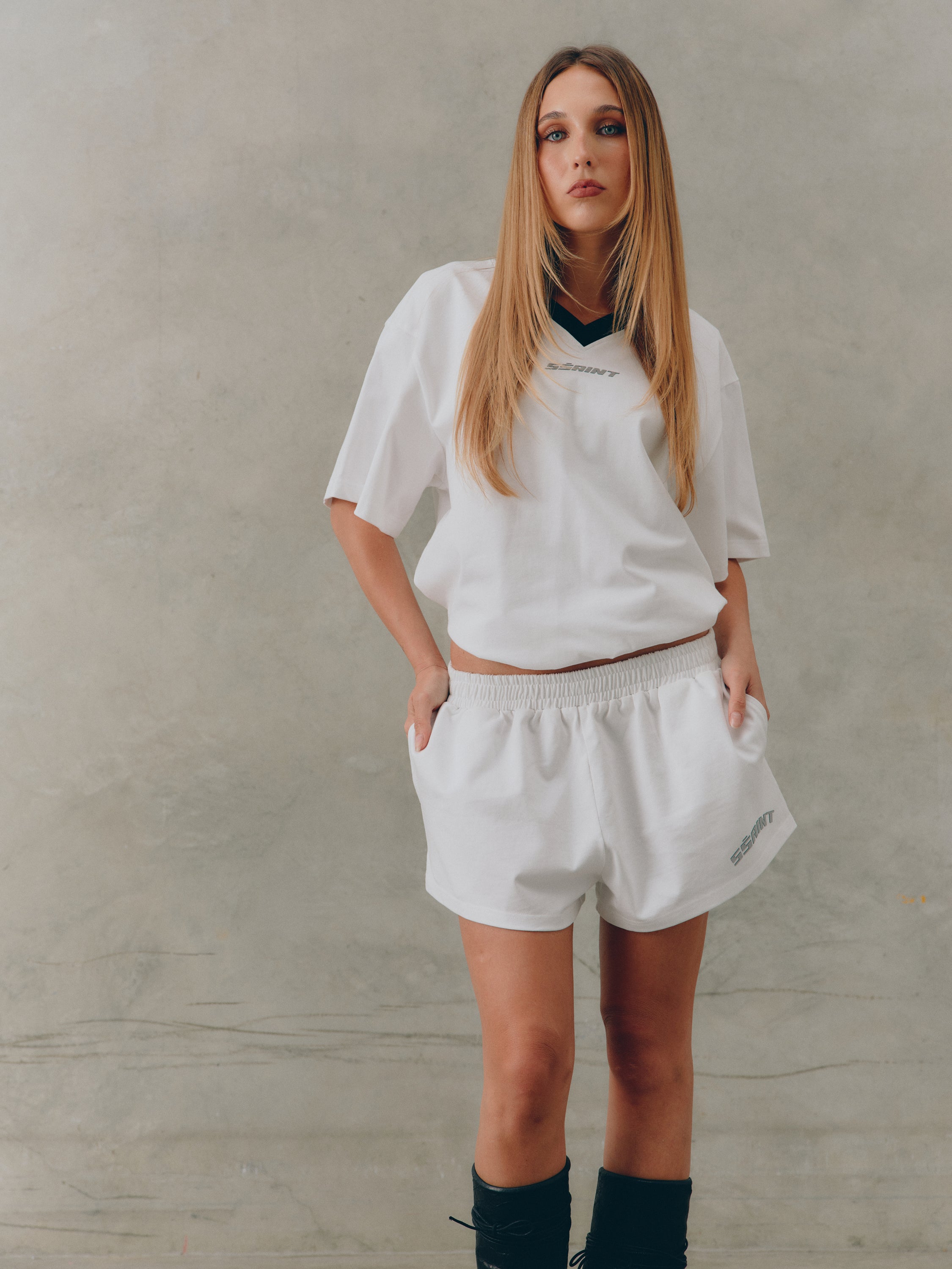 REFLECTIVE V NECK TEE - WHITE