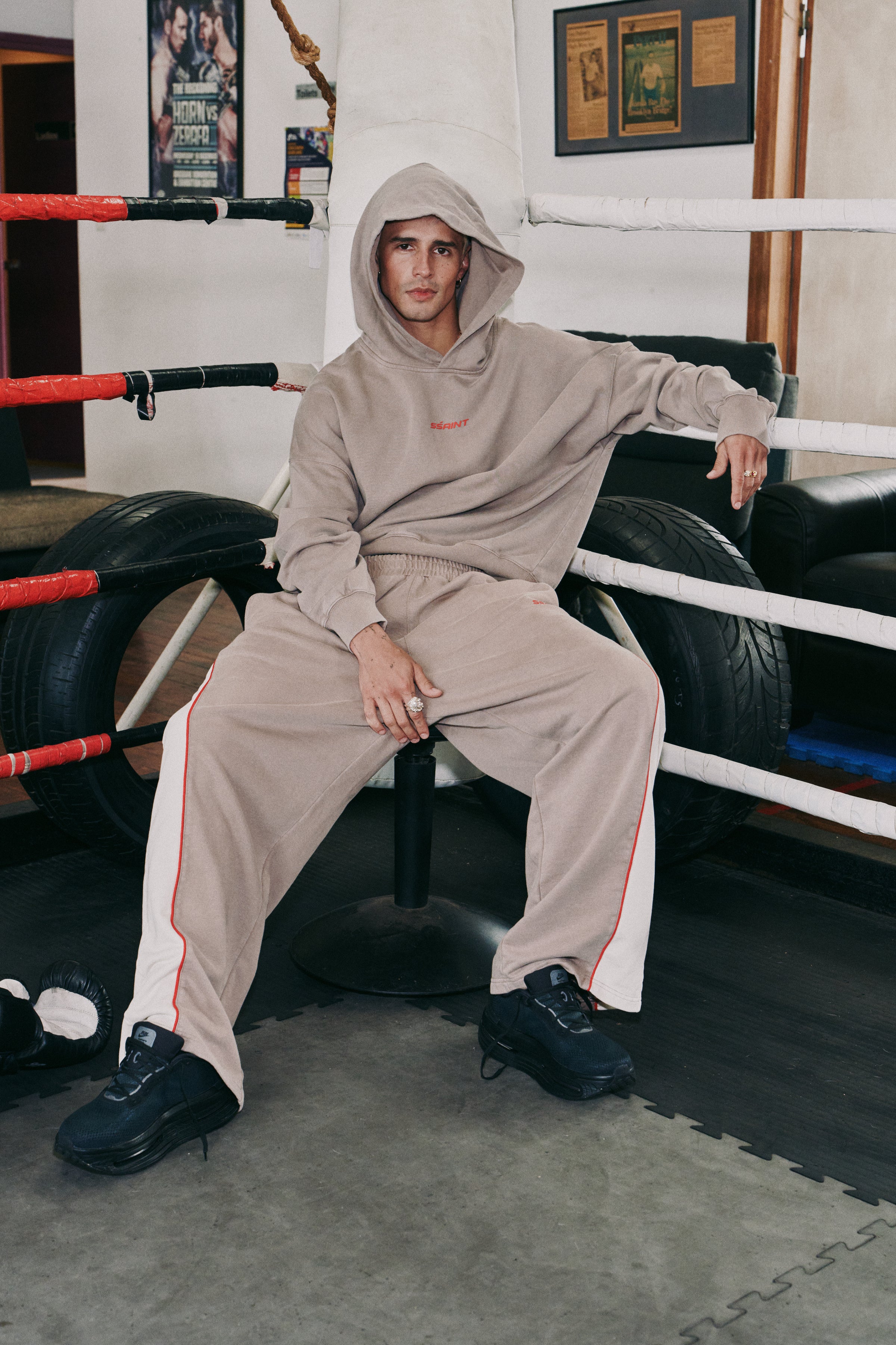 THE RIVAL HOODIE  - ACID WASH BEIGE