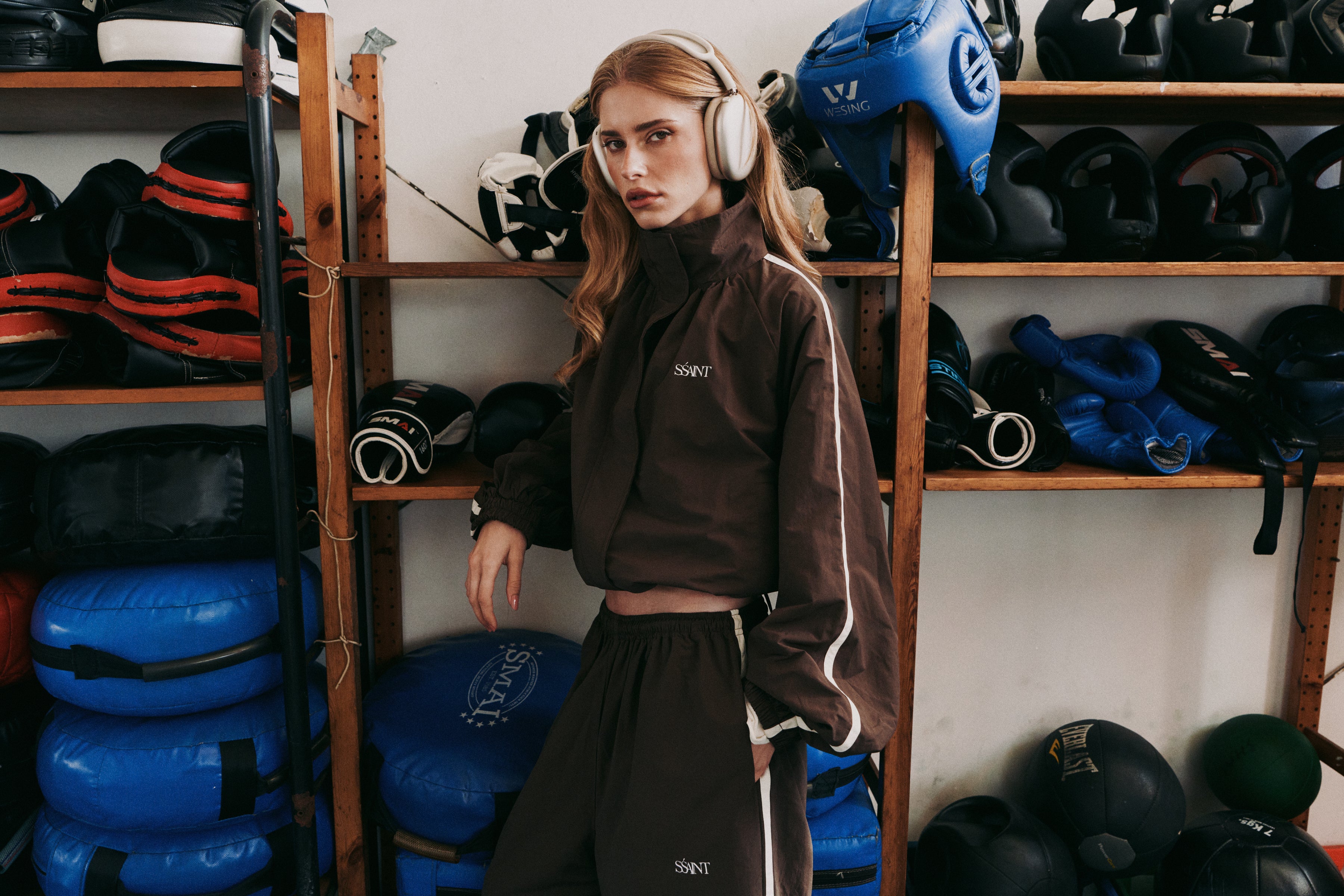 FIGHT NIGHT ZIP WINDBREAKER  - BROWN & CREAM