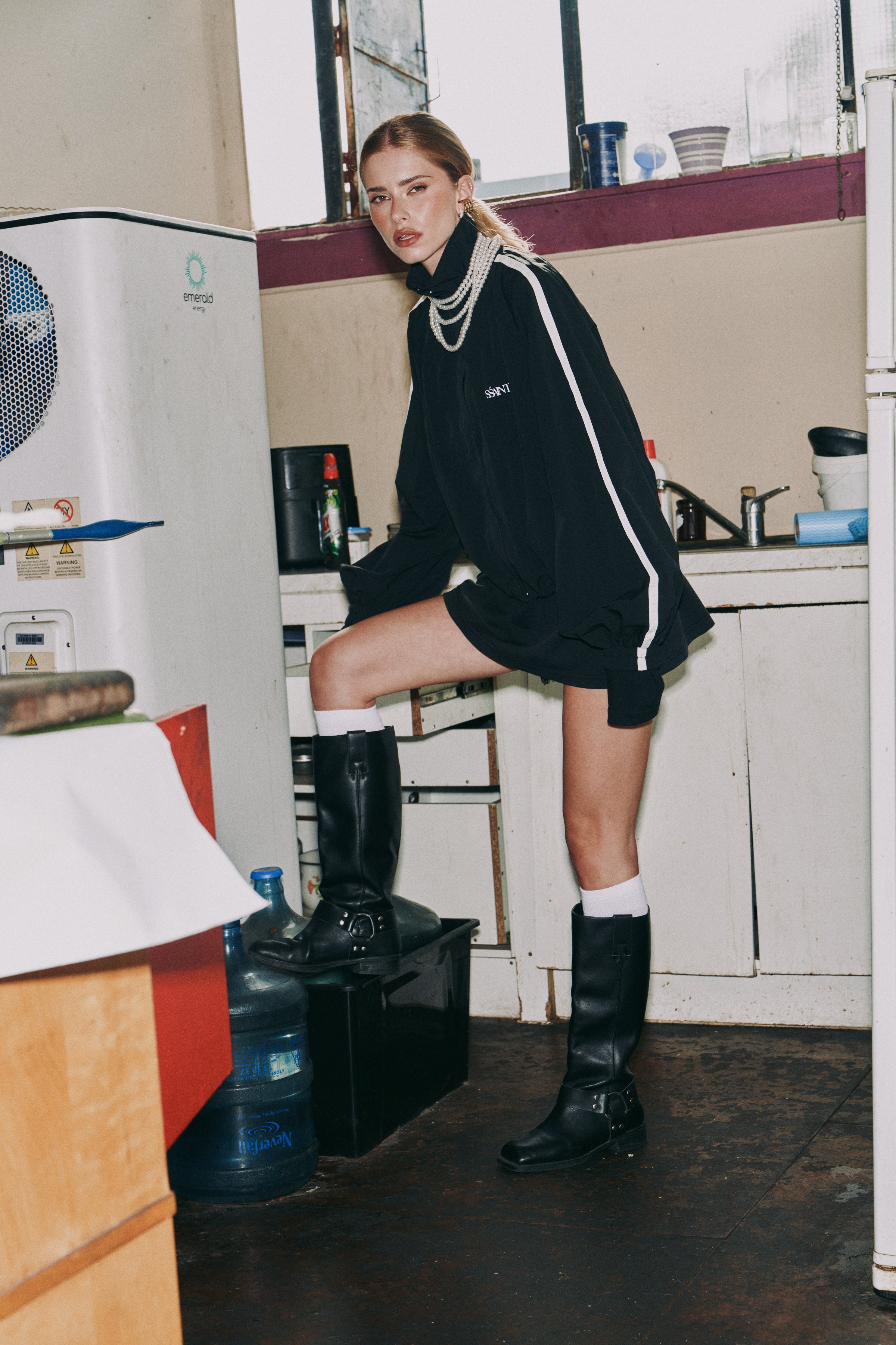 FIGHT NIGHT ZIP WINDBREAKER  - BLACK