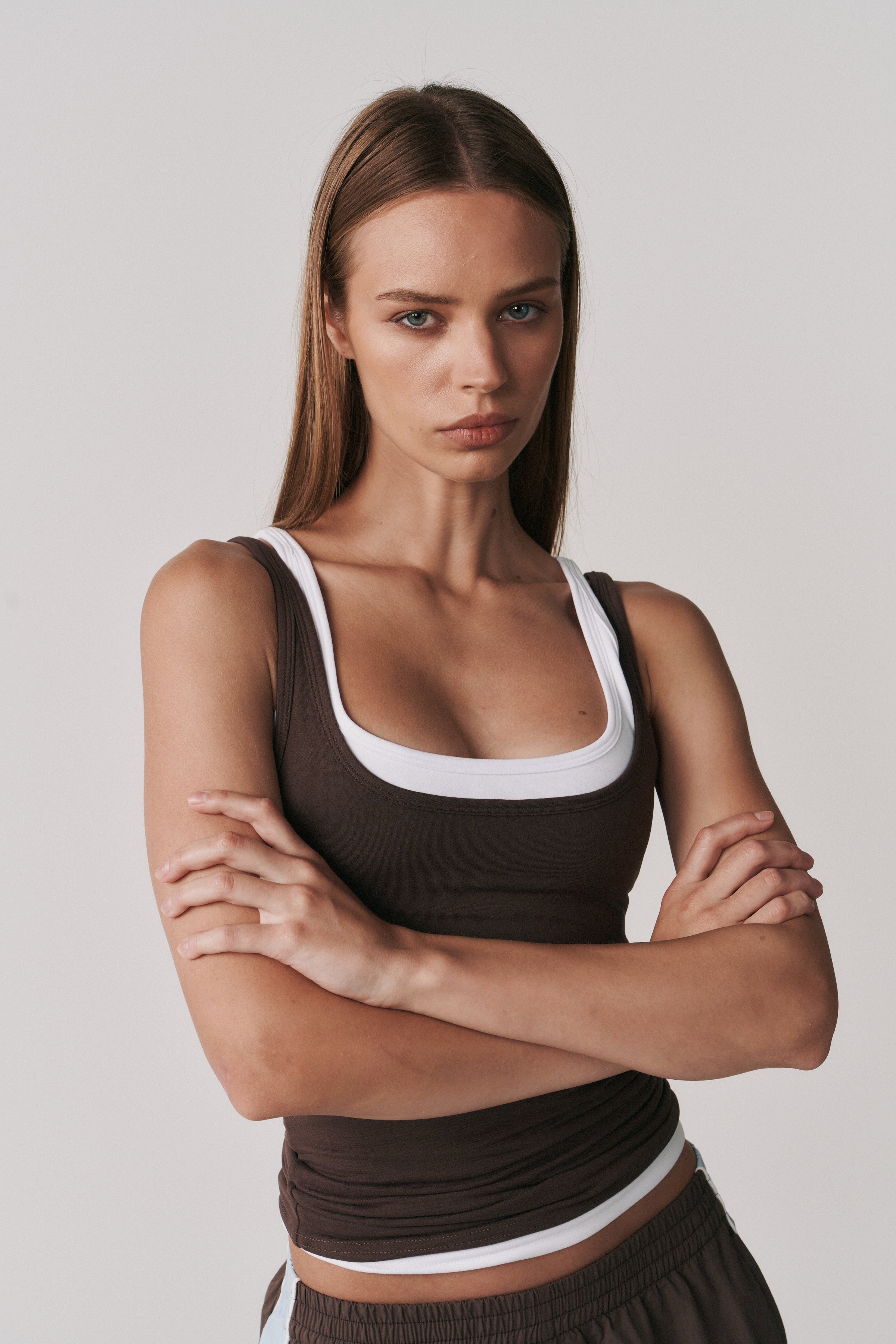 ESSENTIALS TANK - ESPRESSO