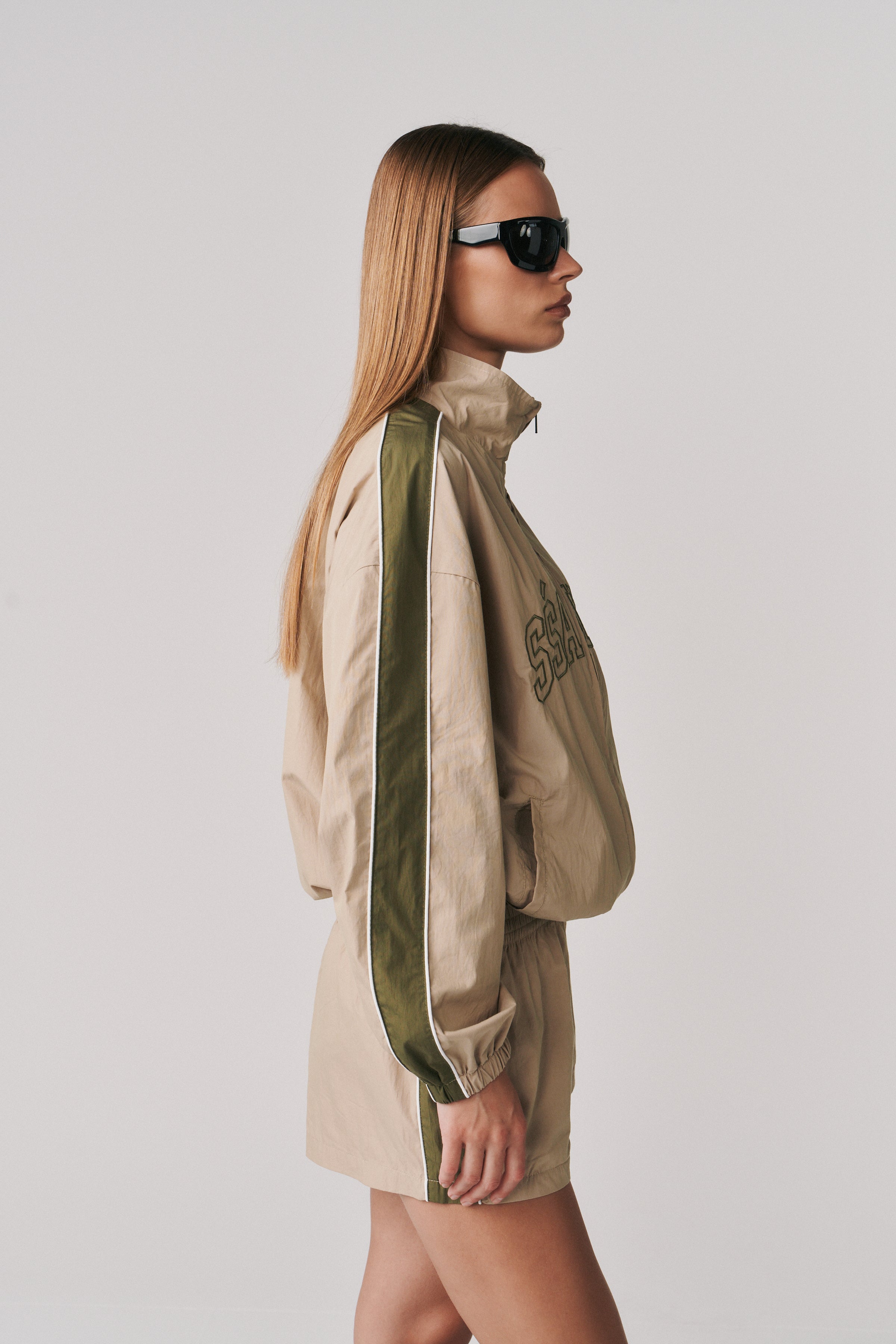 THE GROUNDS TRACK JACKET - TAN & KHAKI