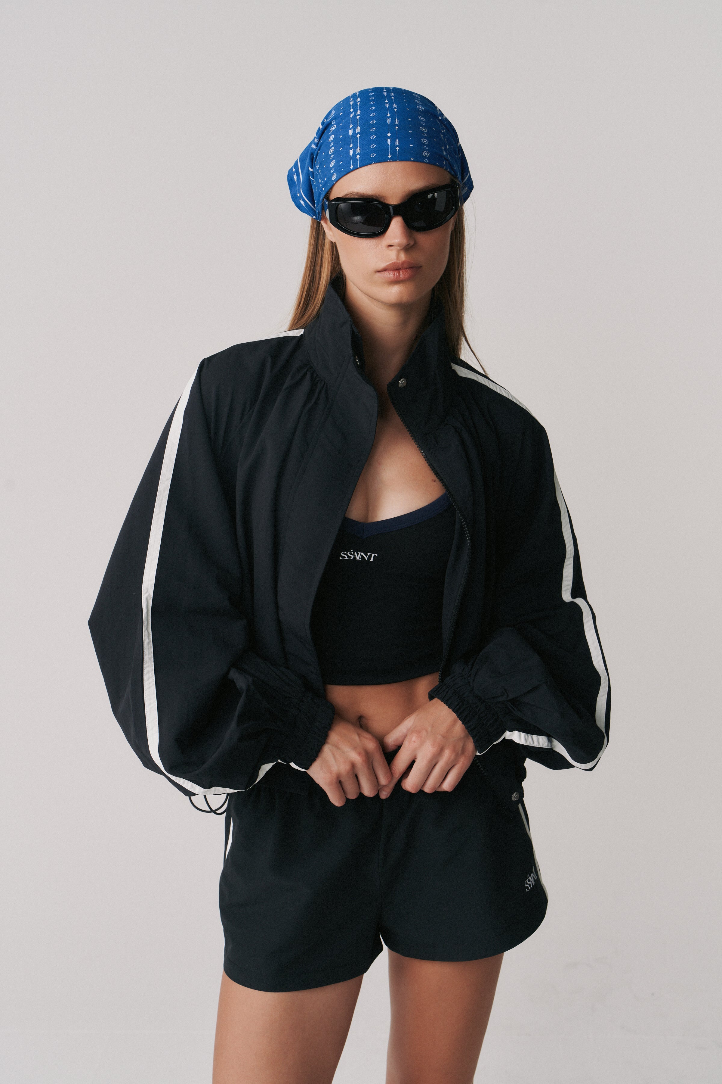 WINDBREAKER SHORT - BLACK