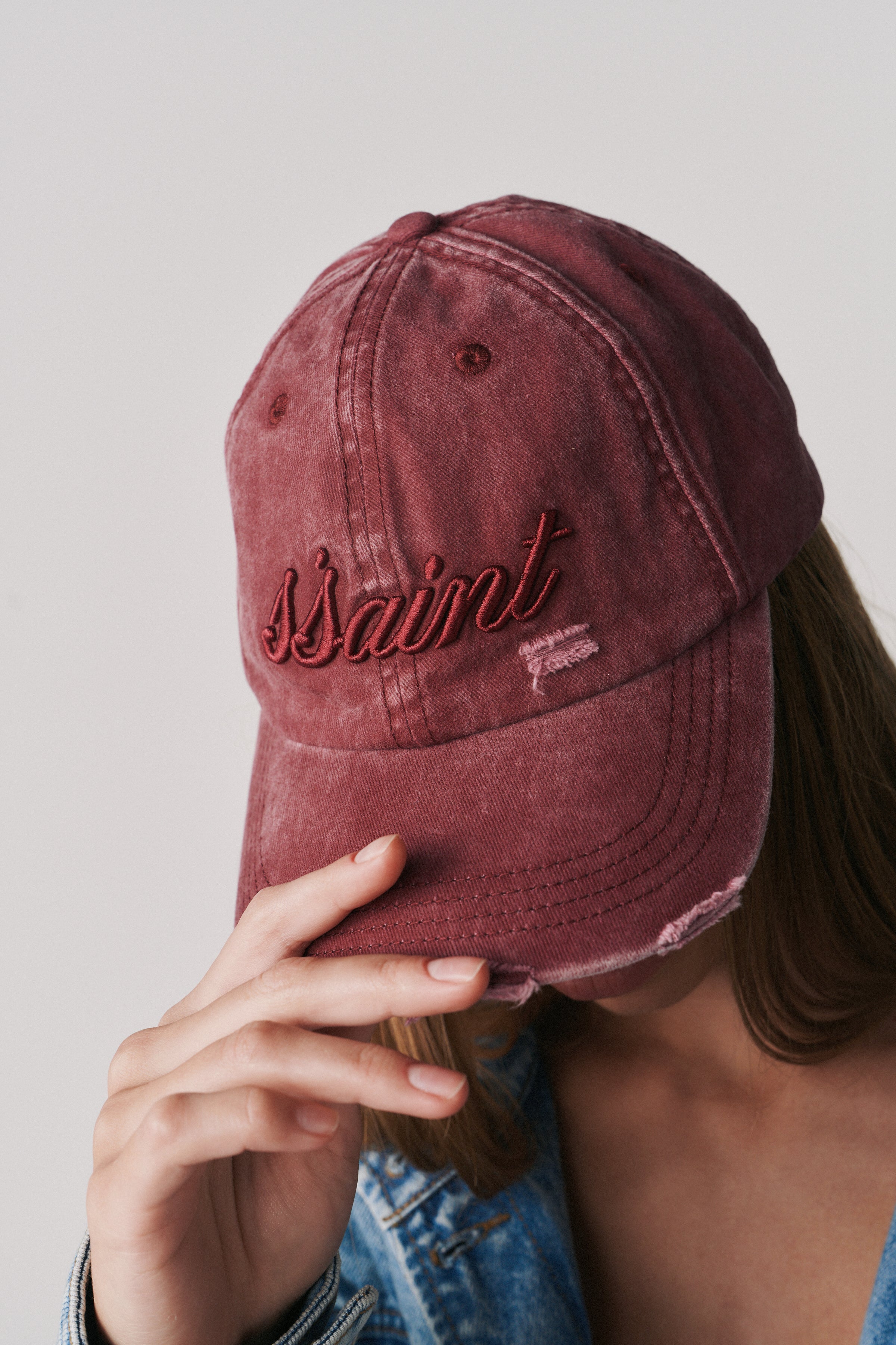 SCRIPT LOGO CAP - CHERRY