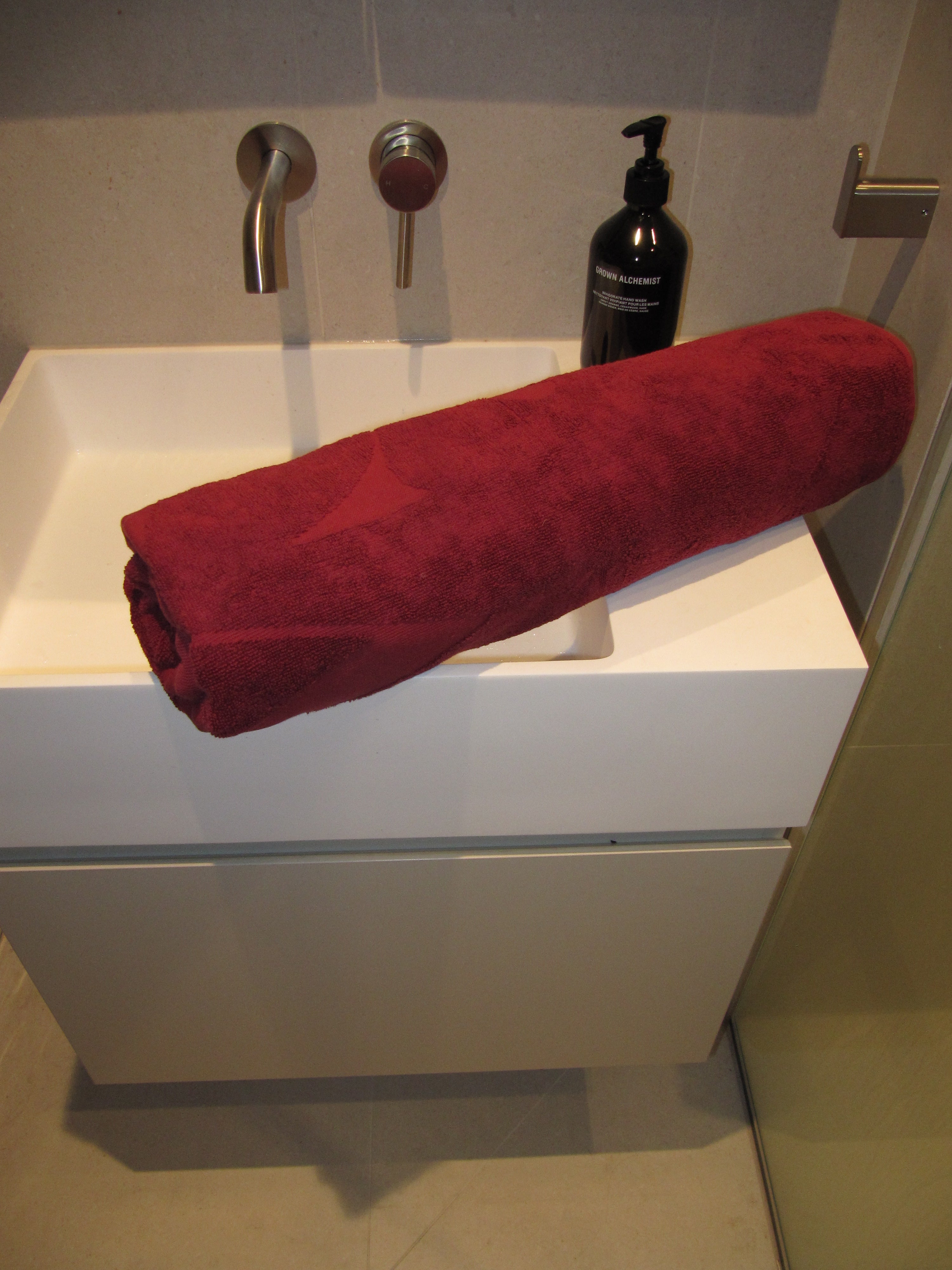 SŚAINT CHERRY TERRY TOWEL