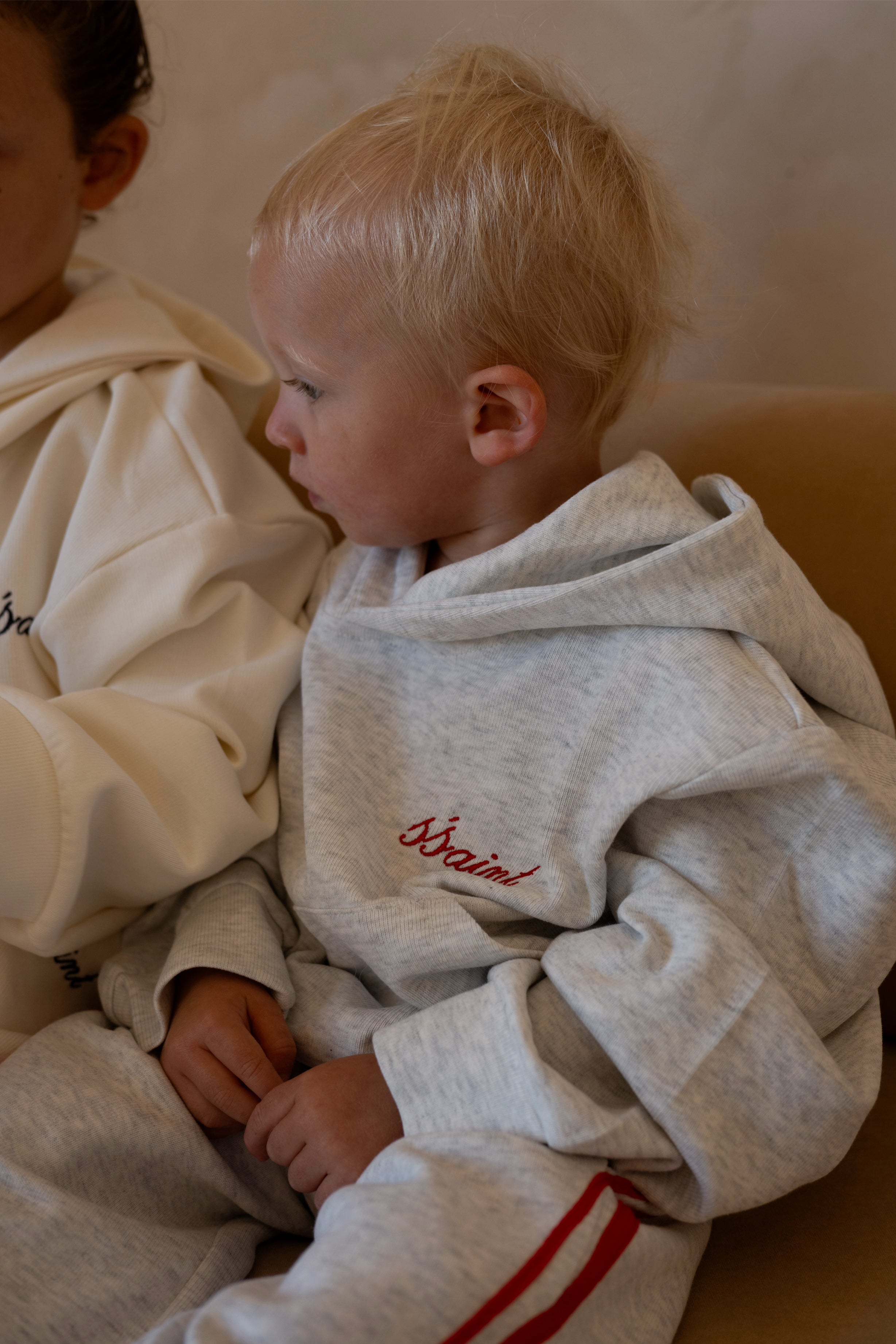 KIDS BARREL PANTS - GREY & RED