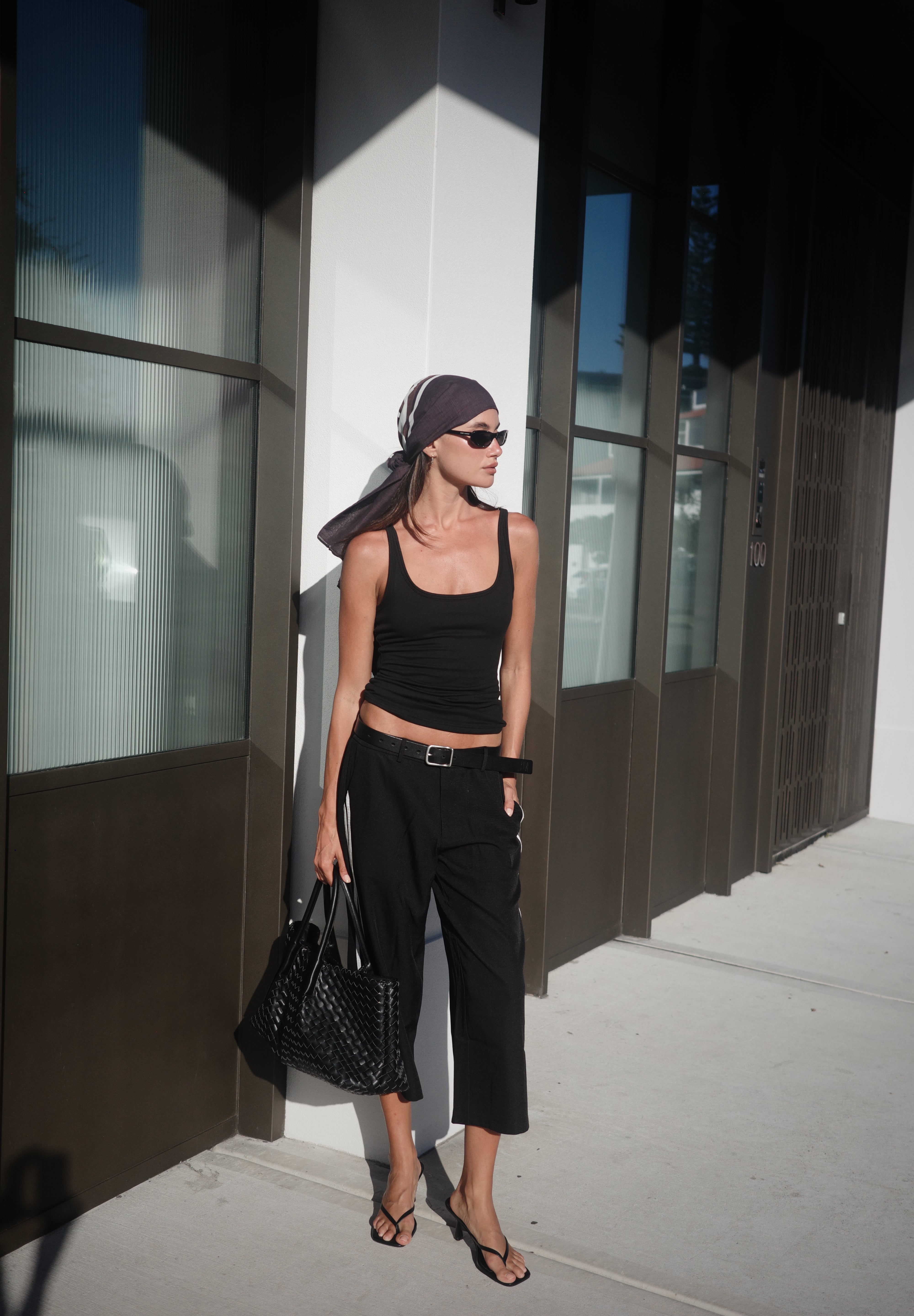 ESSENTIALS TANK - BLACK