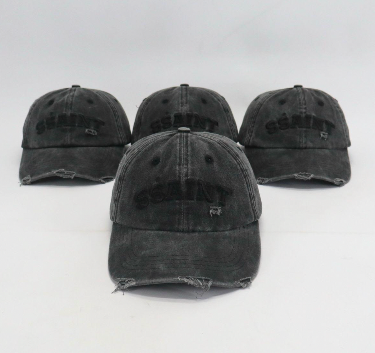 SŚAINT LOGO CAP - BLACK ACID WASH