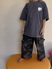 KIDS HEART TEE - ACID WASH CHARCOAL