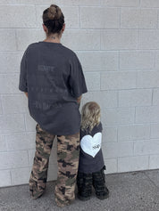 KIDS HEART TEE - ACID WASH CHARCOAL