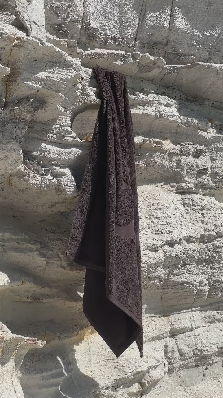 SŚAINT CHOCOLATE TERRY TOWEL
